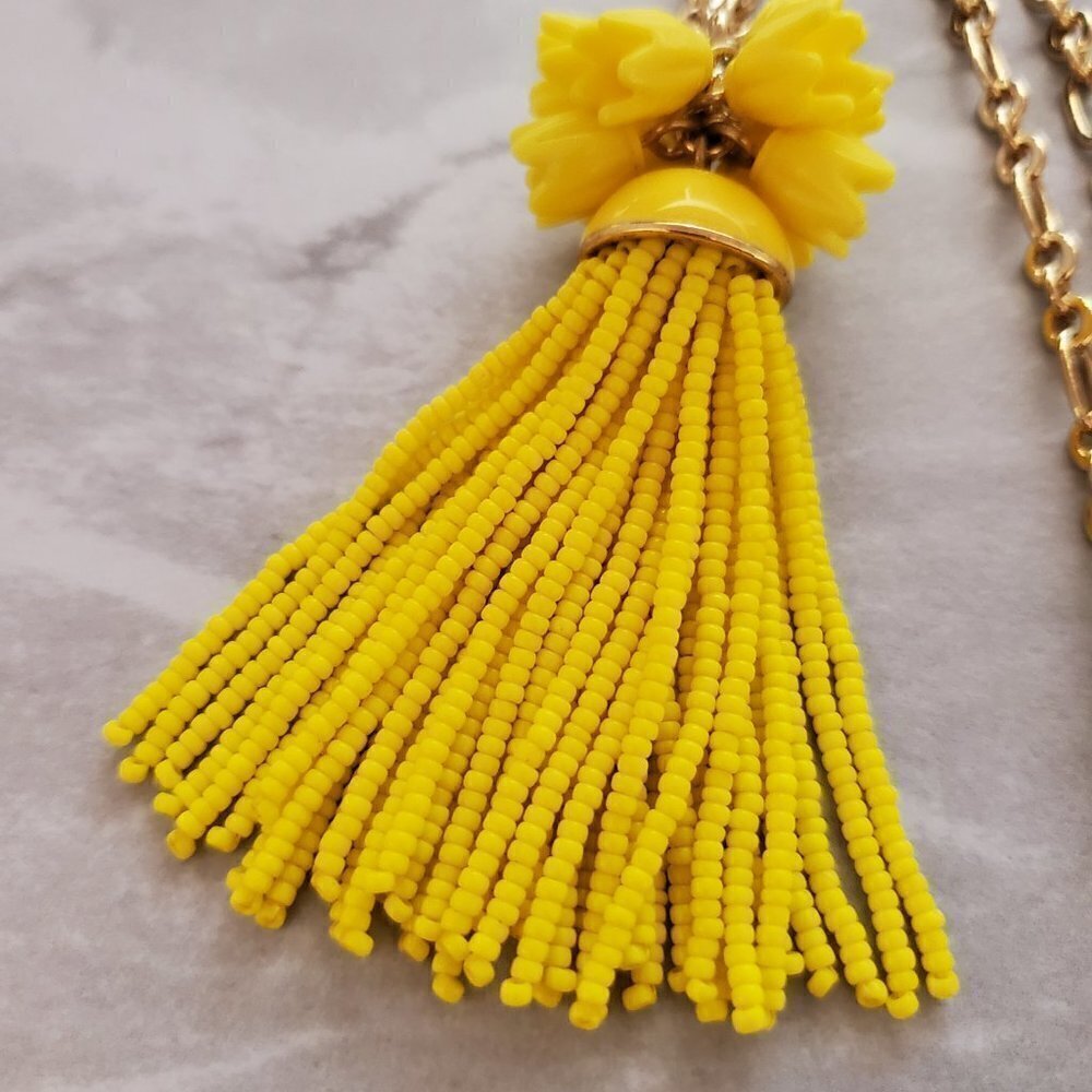 💐 J.Crew Sunny Yellow Flower Floral Beaded Tassel Pendant 💐 - Picture 2 of 13